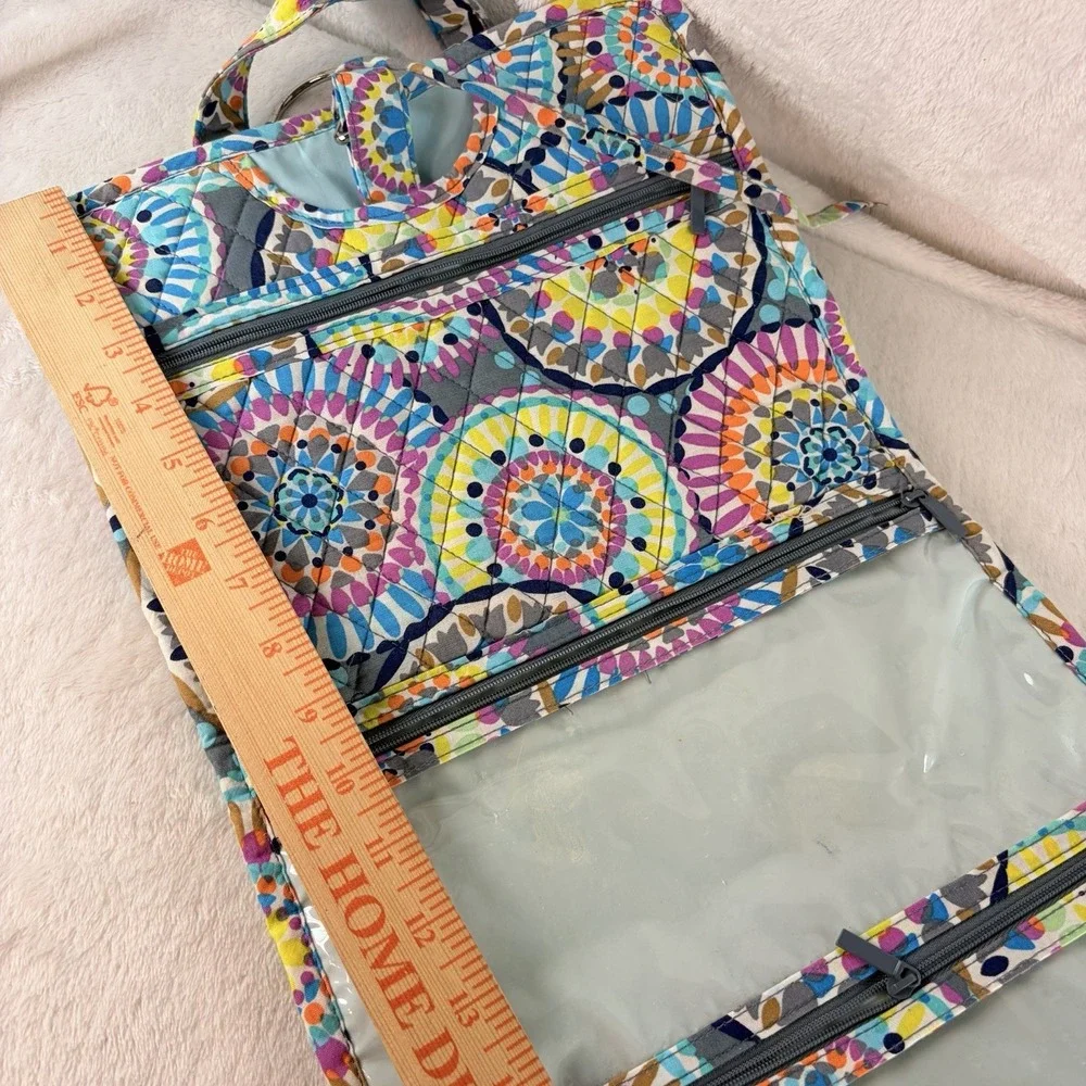 VERA BRADLEY Iconic Hanging Travel Organizer Cosmetics Sunny Medallion EUC